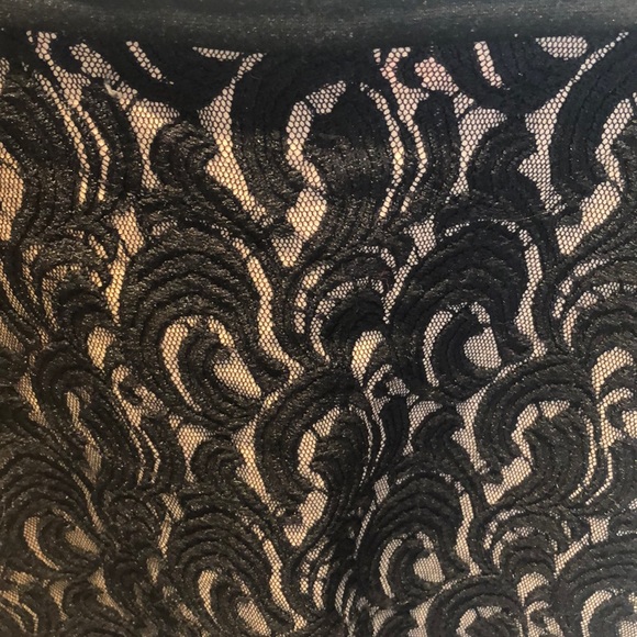 Joe fresh stretch lace skirt - Picture 3 of 5